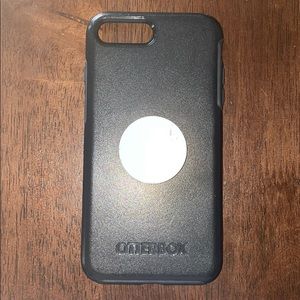 Used Otterbox with PopSocket